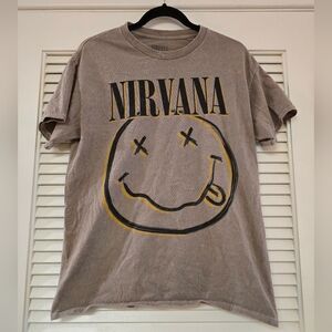 Nirvana - Men's Retro Cotton Nevermind Smiley Grunge Acid Wash Graphic T-Shirt